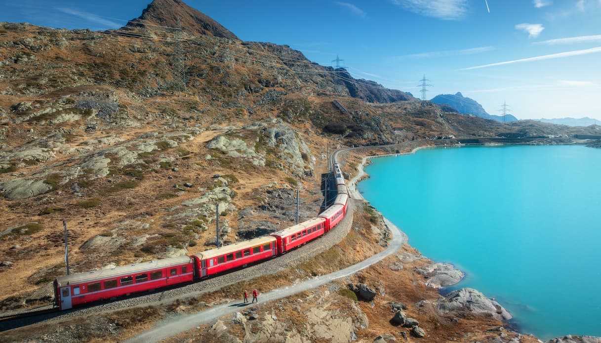 Himalayan_queen%2C_india%3A_un_via