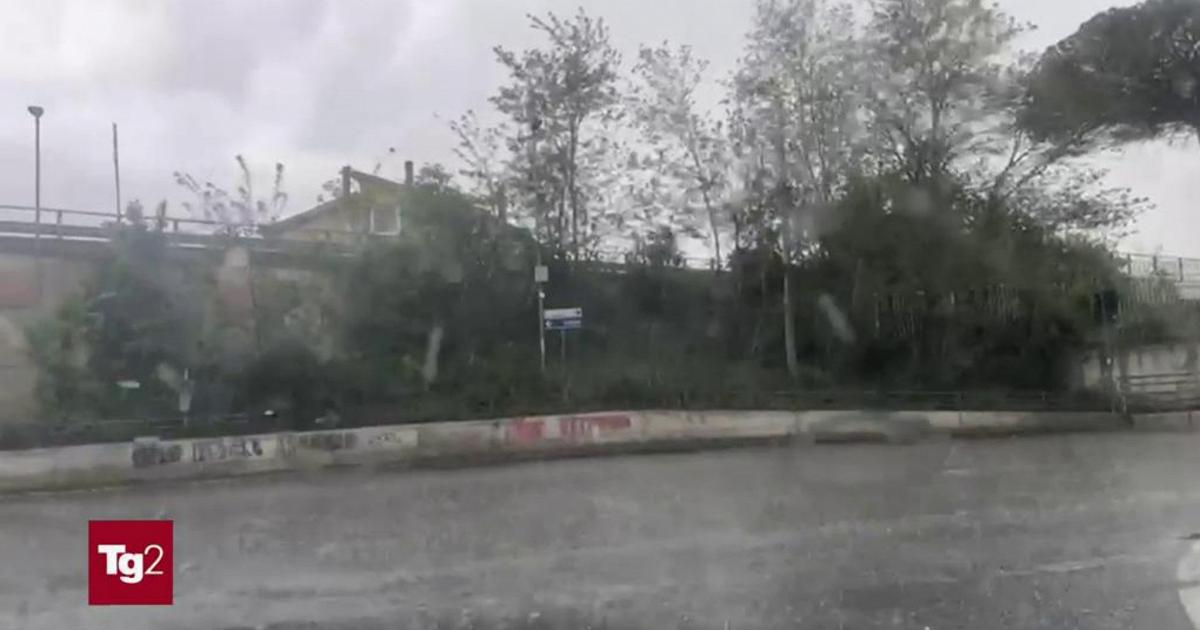 Maltempo_in_Italia%3A_frane_e_al